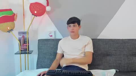 loganoficialx online show from December 29, 2024, 9:17 am