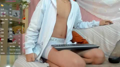 logantwink18 online show from March 14, 2026, 11:48 am