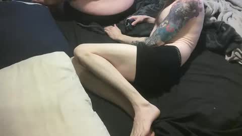 lokichris637016 online show from April 13, 2026, 1:22 am