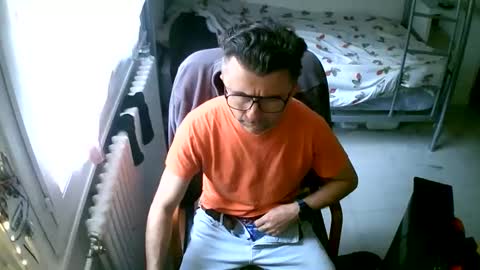 lokoum39 online show from April 16, 2026, 12:17 pm