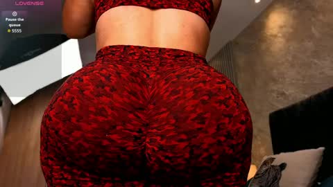 Snapshot of lola__sweet0591 chatting on April 8, 2026, 11:10 am Lola Sweet online show from April 8, 2026, 11:10 am