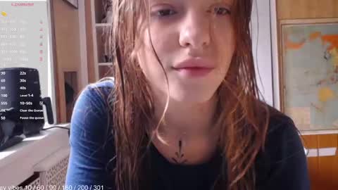 Snapshot of lola_dinky chatting on March 3, 2026, 11:16 am Lola online show from March 3, 2026, 11:16 am