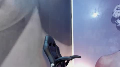 lola red online show from February 28, 2025, 11:34 pm