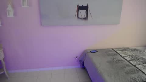 Lola online show from October 12, 2025, 3:16 am