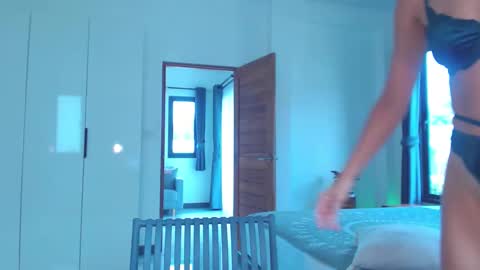 Lola online show from February 9, 2026, 5:55 am