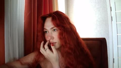 LolaaMint  online show from April 5, 2026, 8:11 am