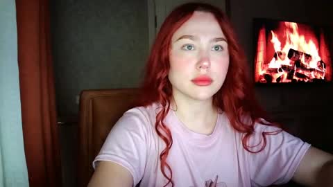 LolaaMint  online show from May 3, 2026, 2:01 pm
