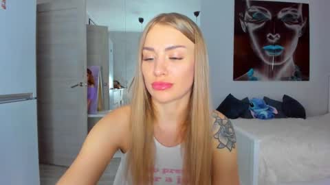 Snapshot of lolabani675452 chatting on October 13, 2025, 10:04 am lolabani675452 online show from October 13, 2025, 10:04 am