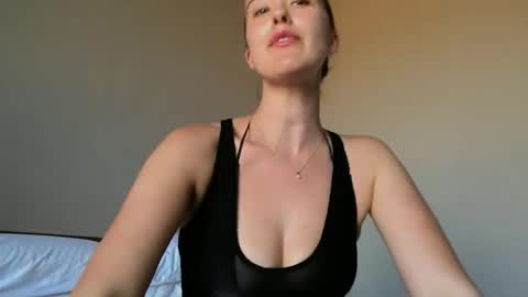 Frt Pr1ncess online show from February 13, 2026, 11:39 am