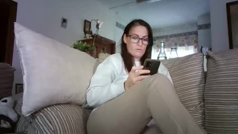 LOLA HUESO y ERIC online show from February 13, 2026, 9:05 am