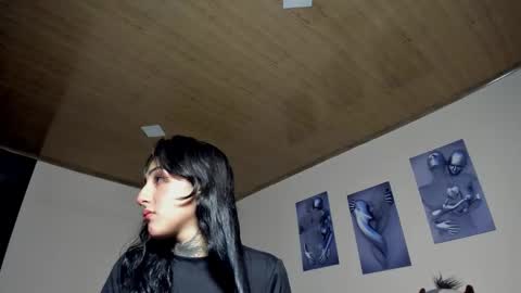 Snapshot of lolaleah_ chatting on November 16, 2025, 12:27 am Lola online show from November 16, 2025, 12:27 am