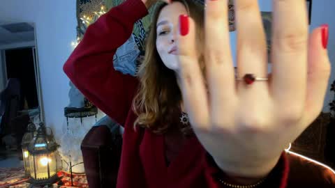 lolalemona online show from December 7, 2024, 9:28 am