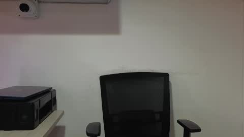 lolalola_12 online show from November 14, 2025, 3:49 am