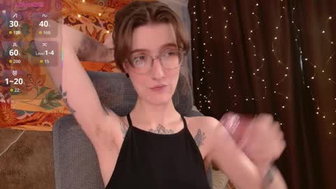 lolami_ online show from April 4, 2026, 7:28 am