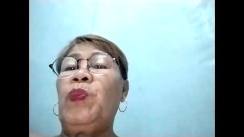 tey online show from October 25, 2025, 4:42 am