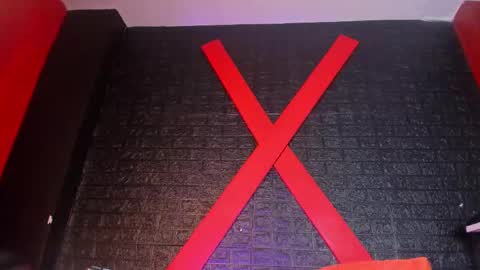 Lola online show from October 18, 2025, 12:17 pm