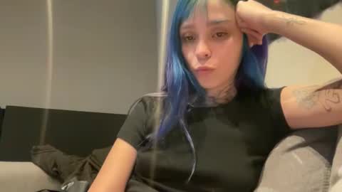 lole online show from November 6, 2025, 5:19 am