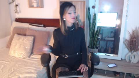 Dear tippers follow me on my new cb account lennarogers online show from January 4, 2025, 1:10 am