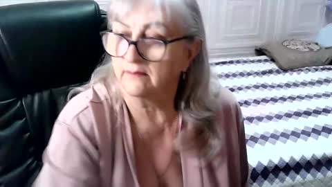 LolkaAlyss online show from November 26, 2025, 2:12 am