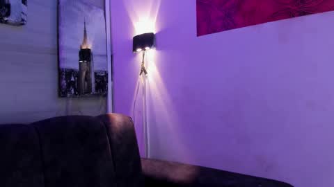 lolydolly_ online show from December 4, 2025, 4:44 am