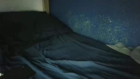 lomascok23 online show from April 7, 2026, 6:47 am