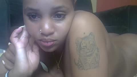 lomyenom56 online show from March 26, 2026, 8:25 pm