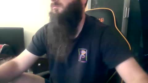 london_man1988 online show from May 22, 2026, 11:16 am