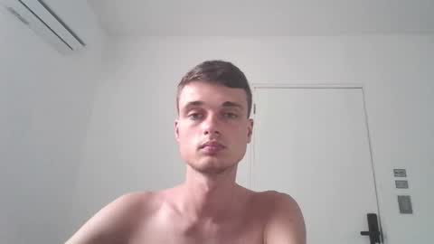 Snapshot of london_tomy chatting on November 29, 2025, 7:28 pm london_tomy online show from November 29, 2025, 7:28 pm