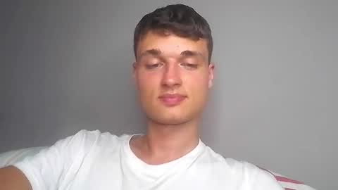 london_tomy online show from March 8, 2026, 2:04 am