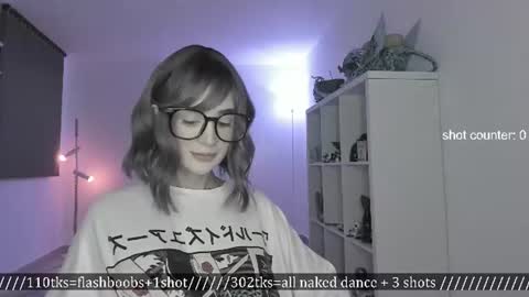 Snapshot of lonelly_lolly98 chatting on June 25, 2026, 12:43 am SABRINA online show from June 25, 2026, 12:43 am