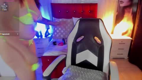 Jennifer  online show from February 6, 2025, 10:32 pm