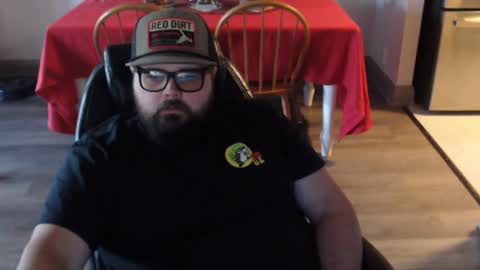 Snapshot of lonewolfgarage chatting on December 4, 2025, 5:32 pm lonewolfgarage online show from December 4, 2025, 5:32 pm