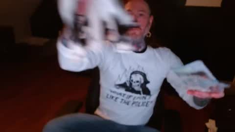 Snapshot of longhair021 chatting on December 16, 2024, 8:58 pm longhair online show from December 16, 2024, 8:58 pm