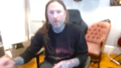 Snapshot of longhair021 chatting on November 15, 2025, 3:08 pm longhair online show from November 15, 2025, 3:08 pm