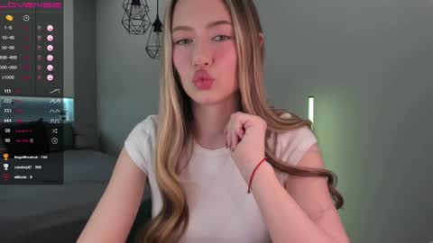 Eva online show from December 26, 2024, 5:51 pm