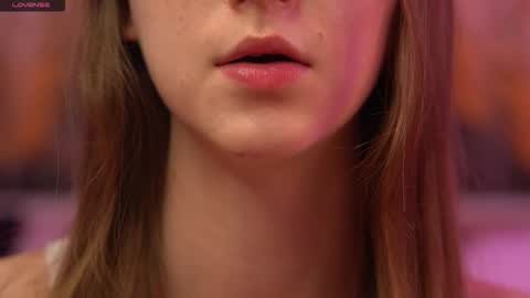 Snapshot of look_my_passion chatting on February 15, 2026, 7:51 am Hanna online show from February 15, 2026, 7:51 am