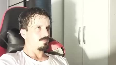 Lucas online show from February 21, 2025, 5:53 pm