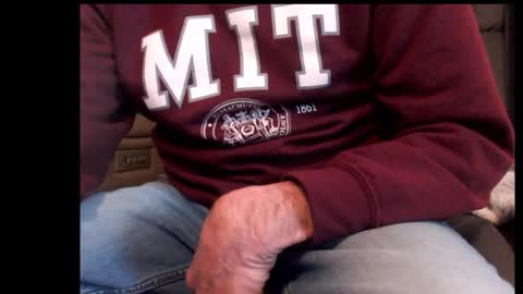 looking469 online show from January 12, 2026, 7:41 pm