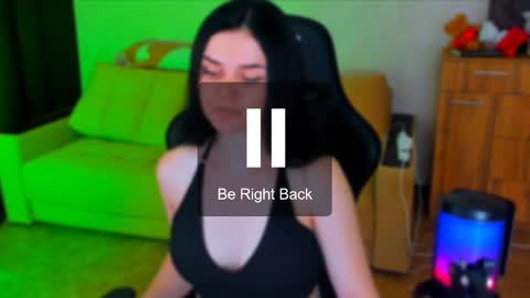 Lora Cain online show from February 10, 2025, 2:59 pm