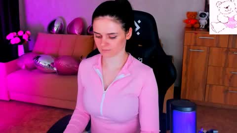 Lora Cain online show from February 14, 2025, 10:14 pm