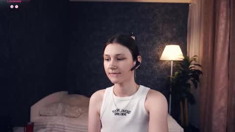 Snapshot of loradarter chatting on November 8, 2025, 5:07 am Lora online show from November 8, 2025, 5:07 am