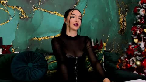 Miss online show from December 15, 2024, 4:48 pm