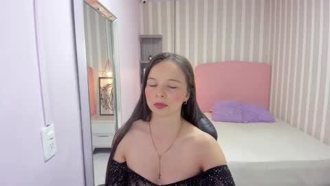 lorelaigiven online show from March 3, 2026, 12:22 pm