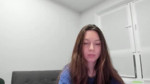 Lorelea cute online show from April 1, 2026, 5:54 pm