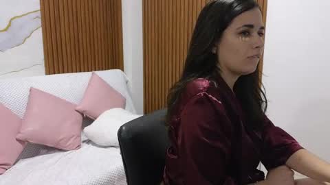 Snapshot of loren_tay chatting on April 27, 2026, 3:04 am Loren online show from April 27, 2026, 3:04 am