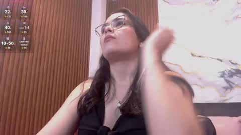 Snapshot of loren_tay chatting on May 6, 2026, 2:19 am Loren online show from May 6, 2026, 2:19 am