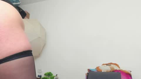 Snapshot of lorena422 chatting on May 28, 2026, 5:10 pm Hi Im Lorena an independent model Im waiting for you for any craziness you dream of... online show from May 28, 2026, 5:10 pm