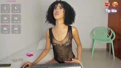 Snapshot of lorena_hawkins chatting on October 12, 2025, 3:33 pm Lorena online show from October 12, 2025, 3:33 pm