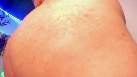 Snapshot of lorena_jade chatting on May 22, 2026, 6:09 am lorena_jade online show from May 22, 2026, 6:09 am