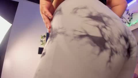 Snapshot of lorena_jade chatting on June 5, 2026, 5:03 am lorena_jade online show from June 5, 2026, 5:03 am